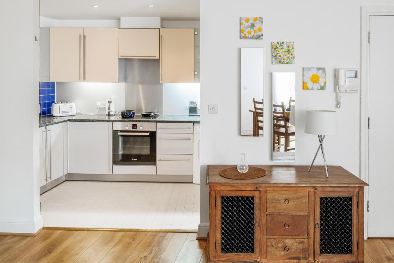 Comfortable And Bright Apartment In Tower Bridge Londyn Zewnętrze zdjęcie